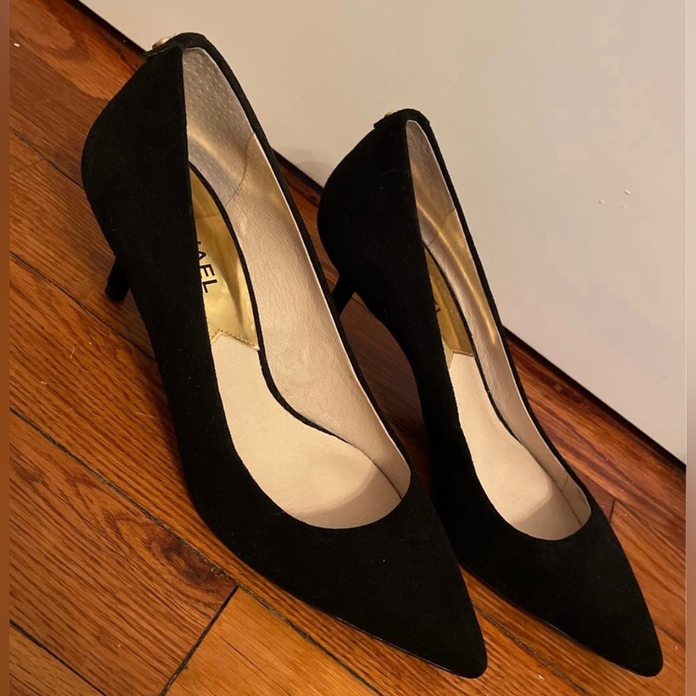 MICHAEL Michael Kors Kitten Heels Size 5 1/2